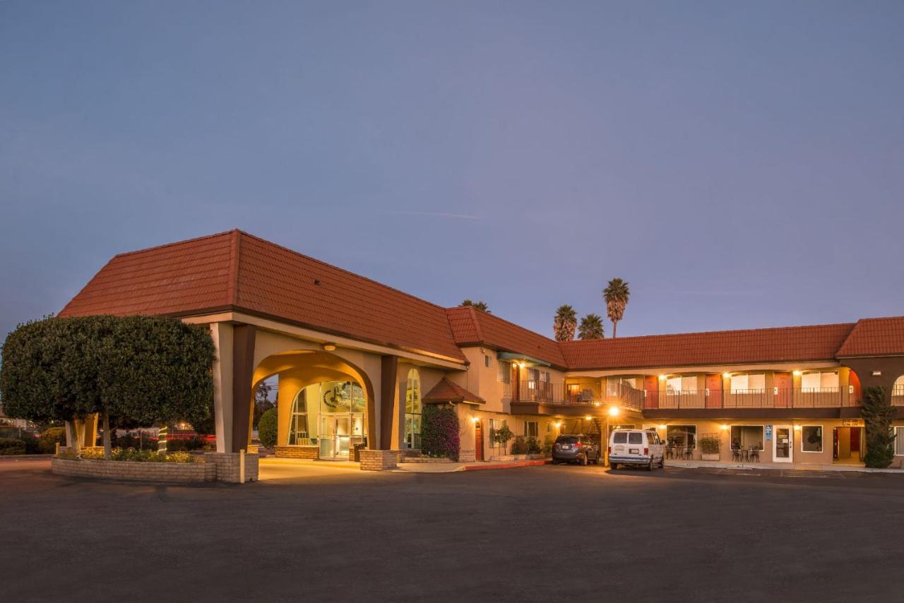 Laurel Inn & Conference Center Salinas Eksteriør billede